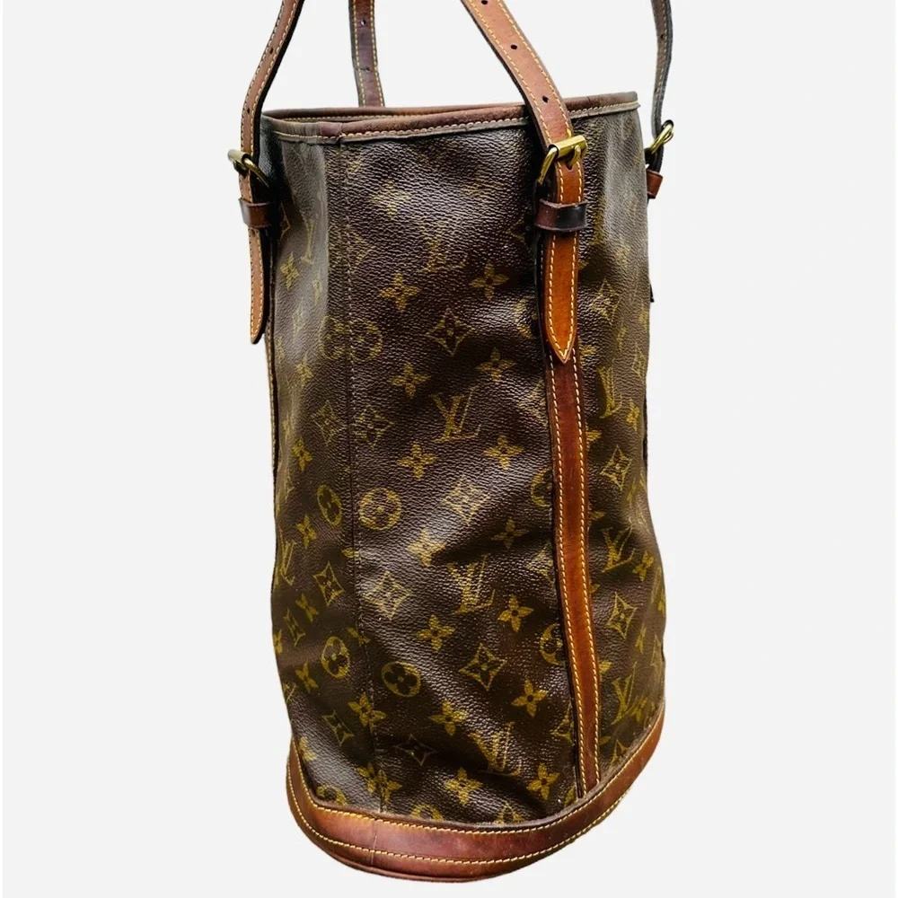 Louis Vuitton GM Bucket Bag